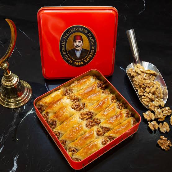 Hafız Mustafa Walnut Butterfly Baklava