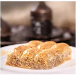 Hafız Mustafa Walnut Twister Baklava